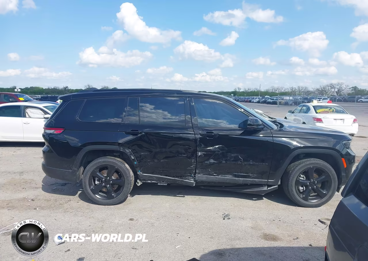 2023 Jeep Grand Cherokee L Limited 4X2 VIN:1C4RJJBG9P8755132 - 13