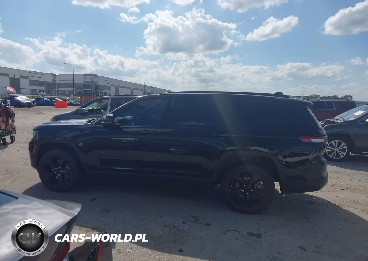 2023 Jeep Grand Cherokee L Limited 4X2 VIN:1C4RJJBG9P8755132 - 14