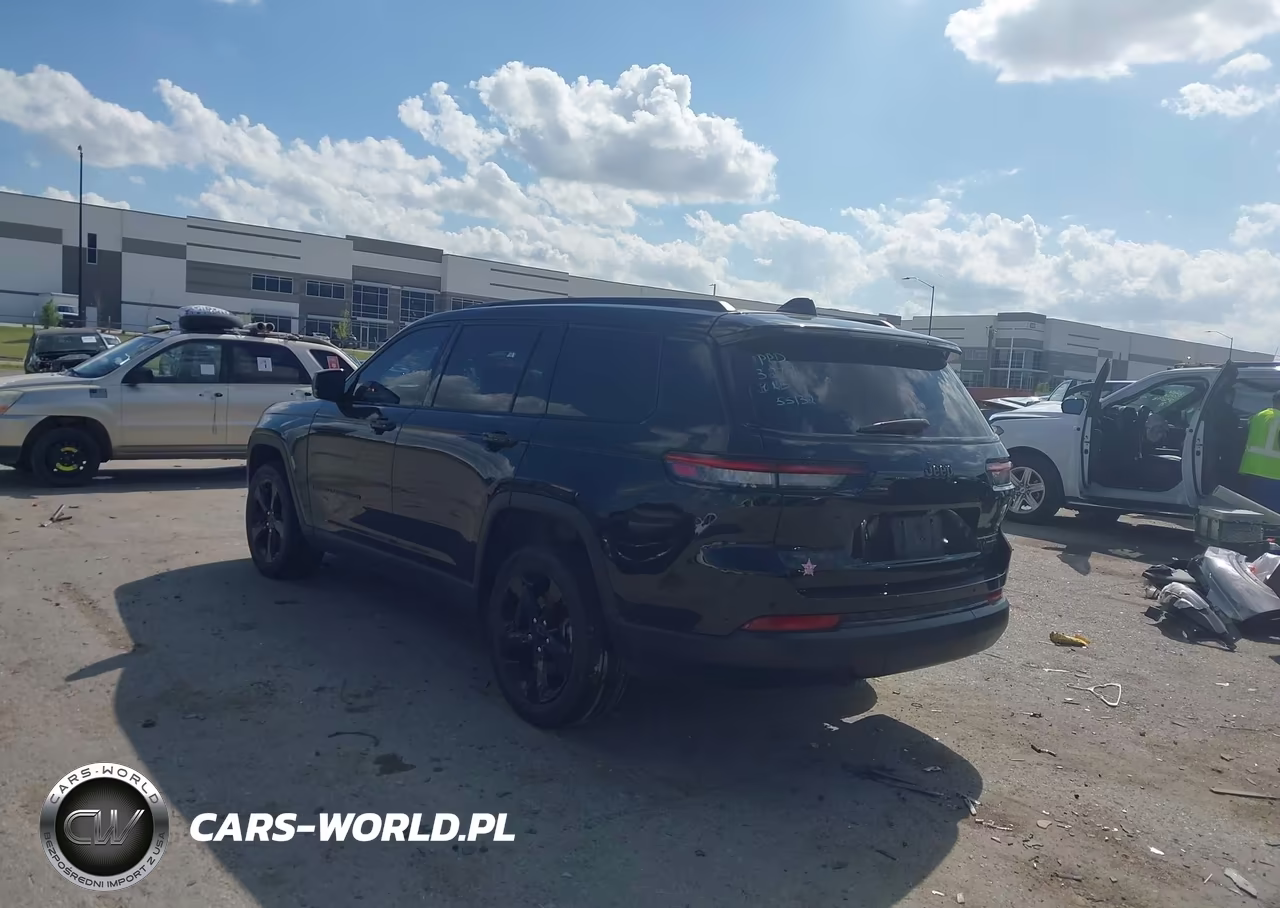 2023 Jeep Grand Cherokee L Limited 4X2 VIN:1C4RJJBG9P8755132 - 3