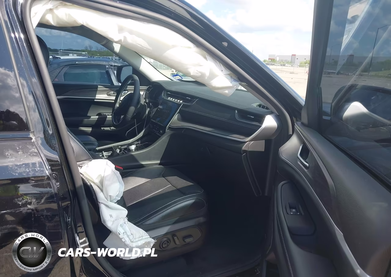 2023 Jeep Grand Cherokee L Limited 4X2 VIN:1C4RJJBG9P8755132 - 5