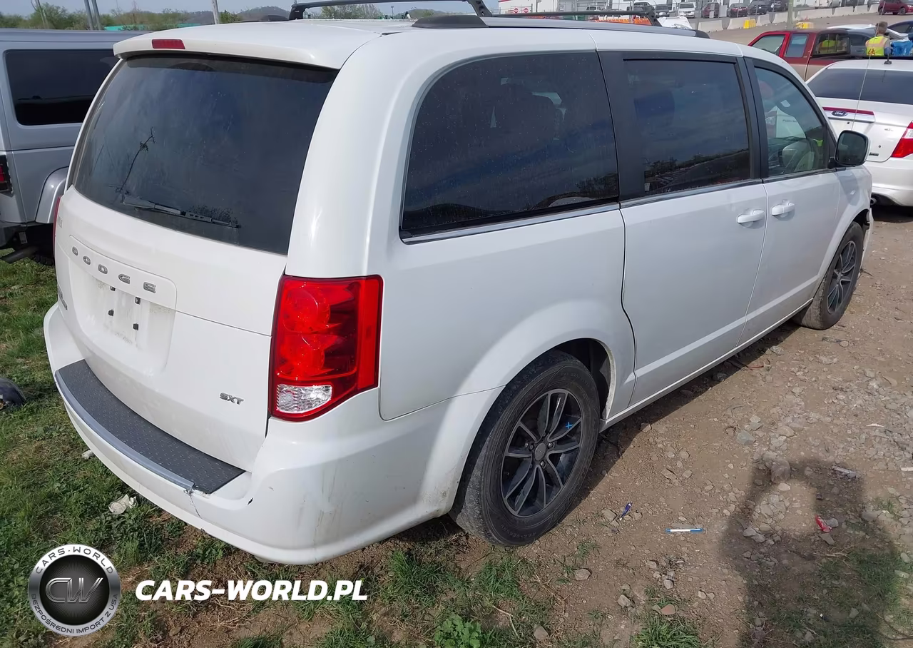 2019 Dodge Grand Caravan Sxt VIN:2C4RDGCG6KR502923 - 4