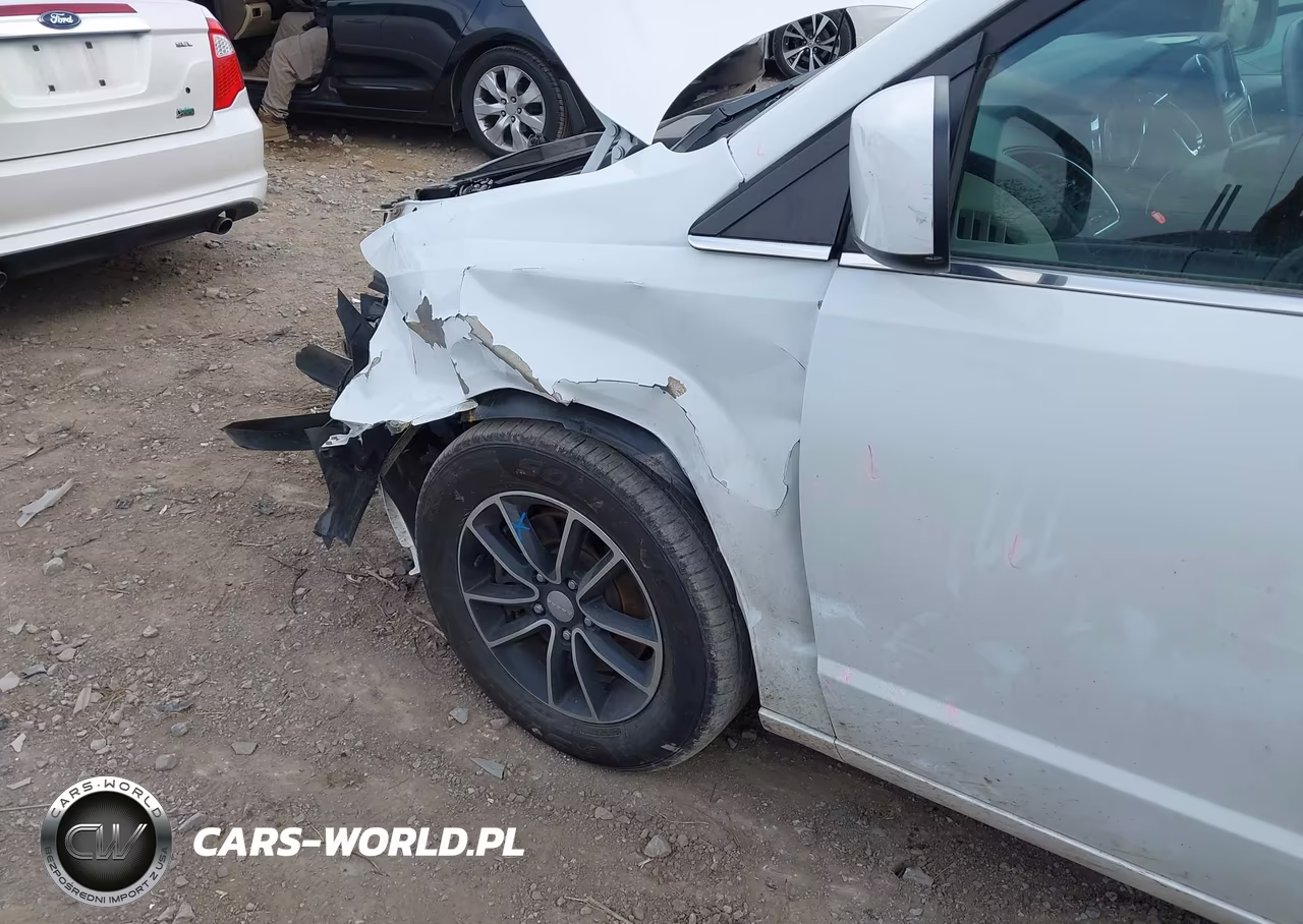 2019 Dodge Grand Caravan Sxt VIN:2C4RDGCG6KR502923 - 6
