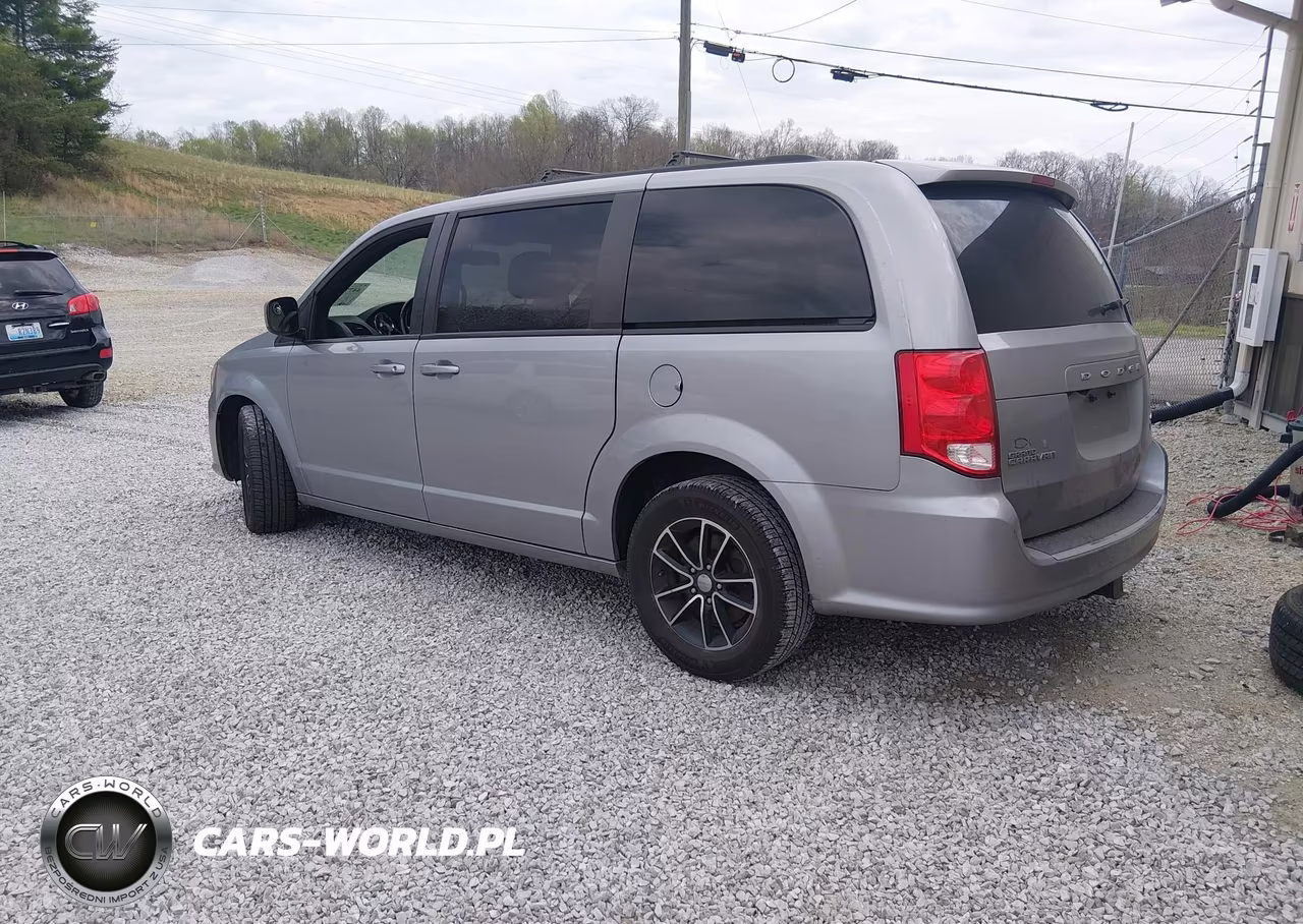2018 Dodge Grand Caravan Gt VIN:2C4RDGEG1JR147283 - 3