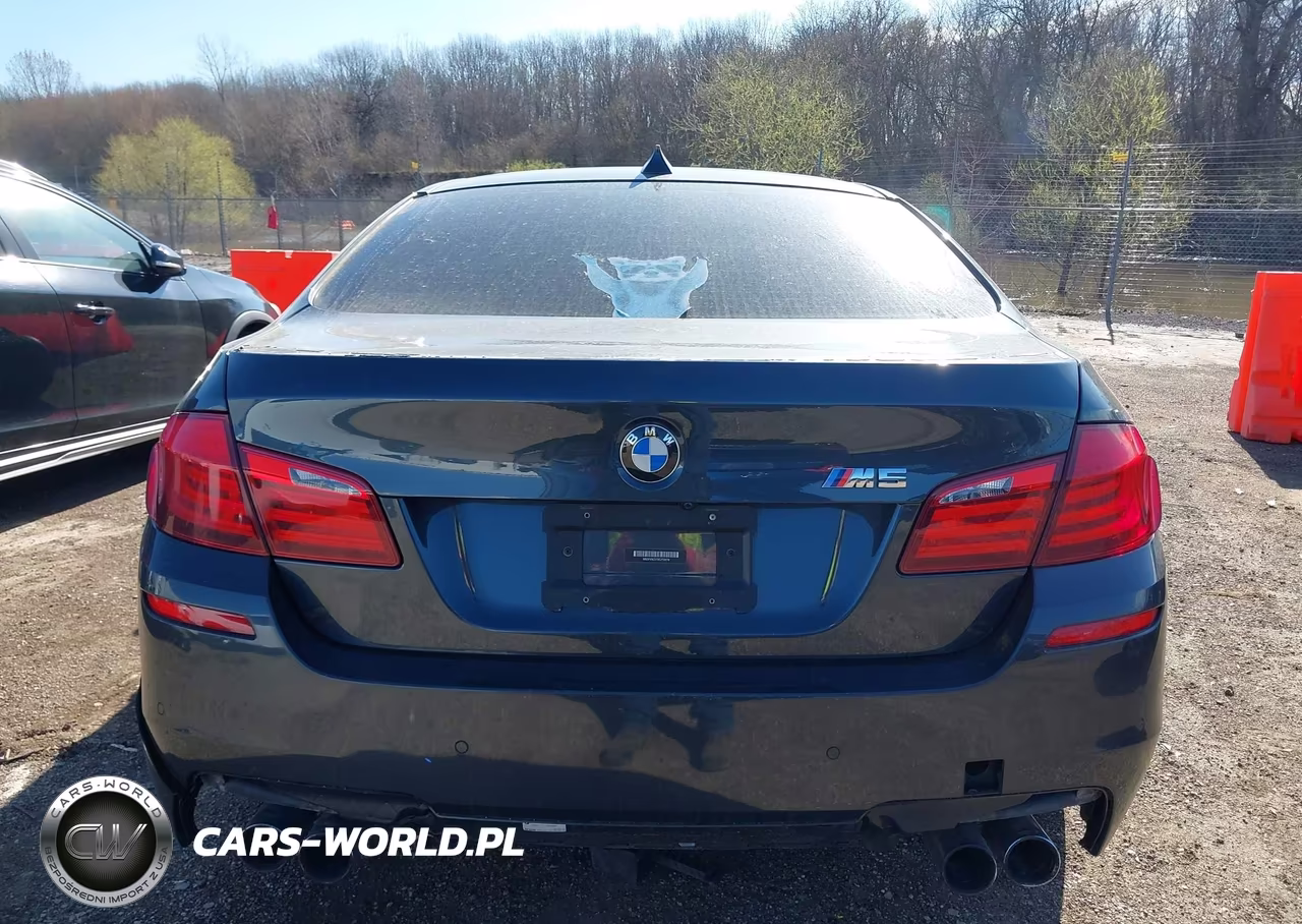 2013 BMW M5 VIN:WBSFV9C57DC772418 - 15