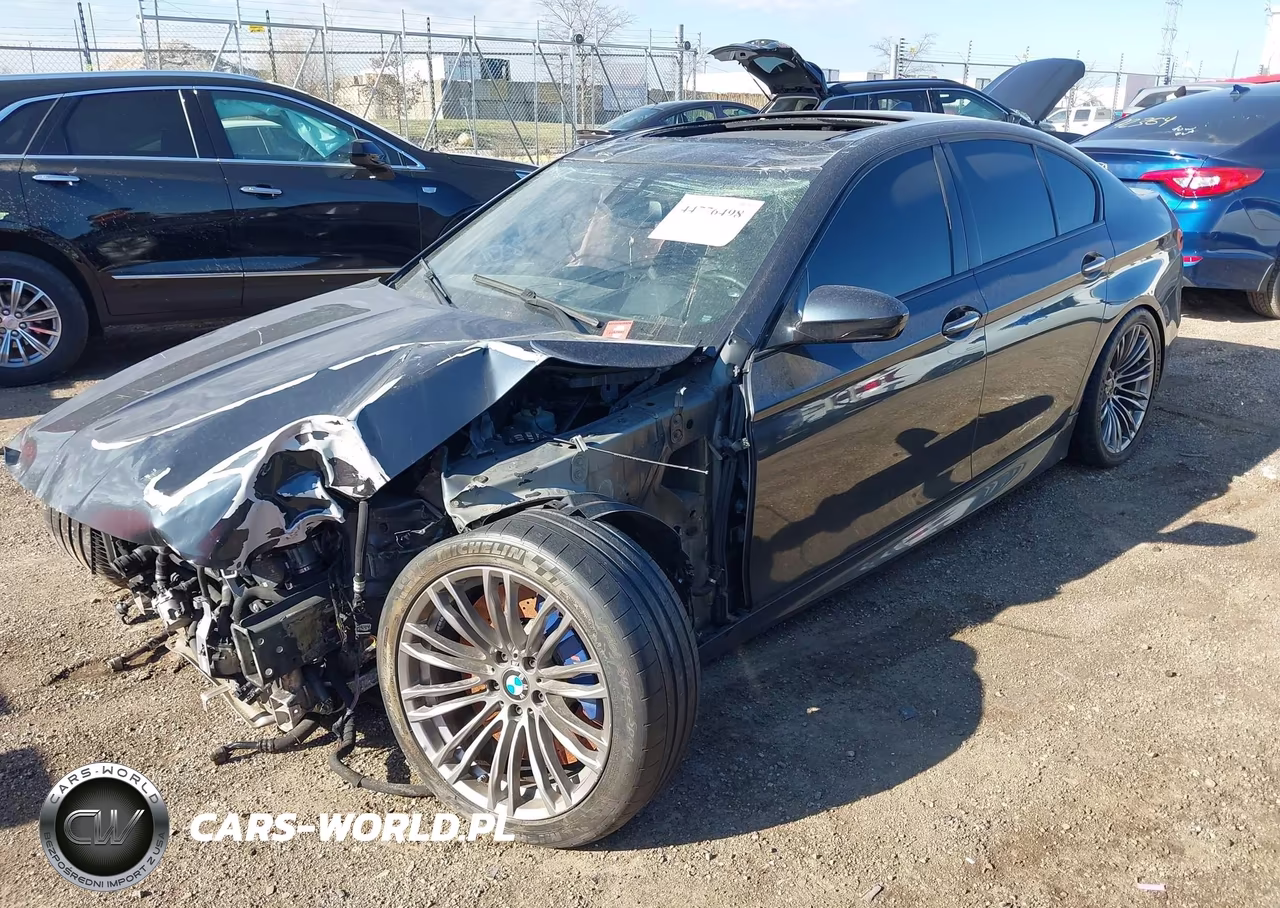 2013 BMW M5 VIN:WBSFV9C57DC772418 - 2