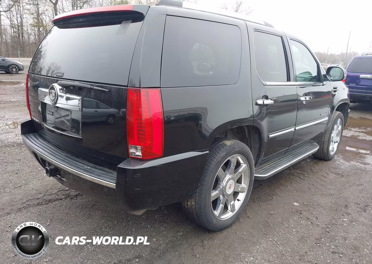 2007 Cadillac Escalade Standard VIN:1GYFK638X7R149380 - 4
