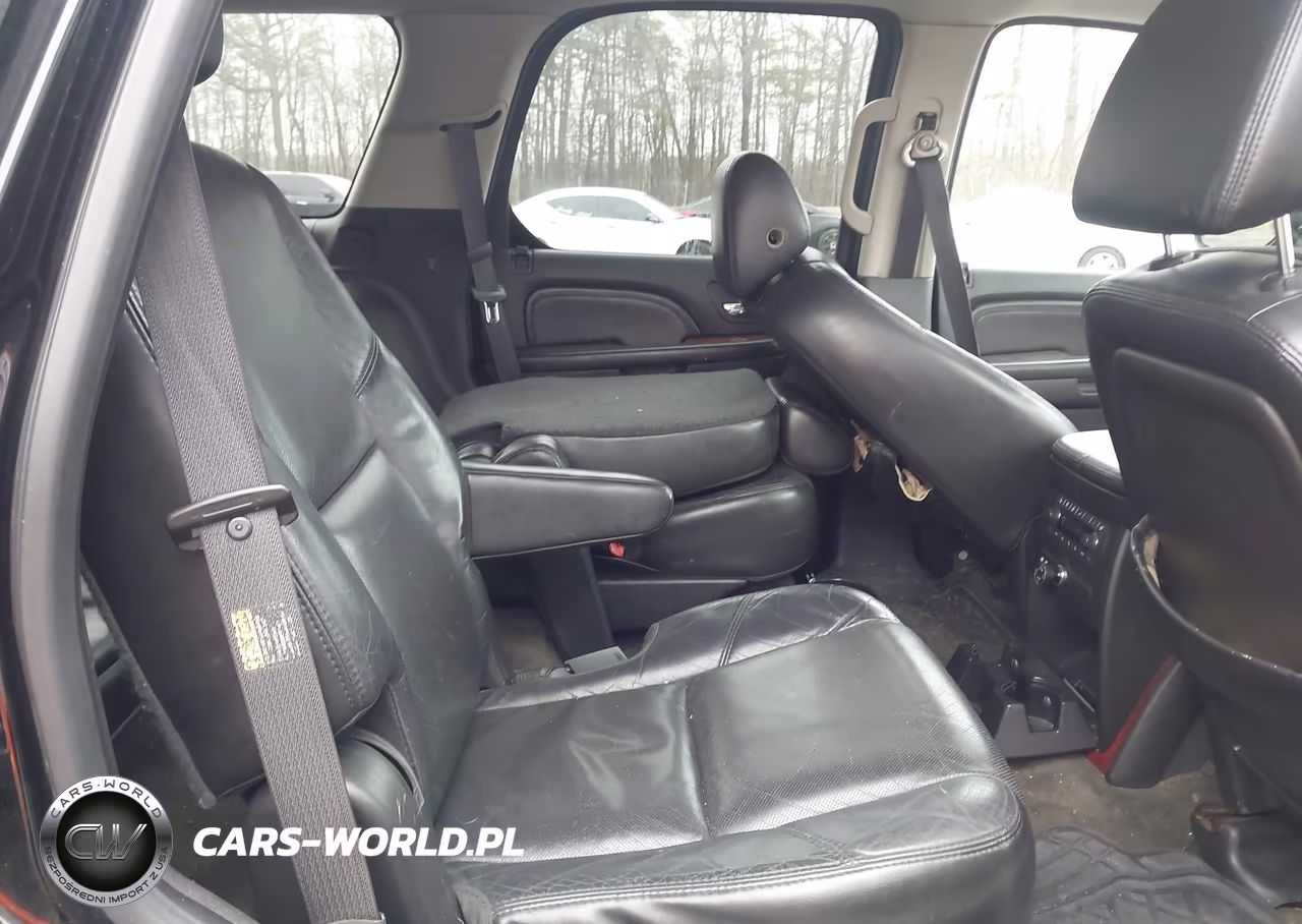 2007 Cadillac Escalade Standard VIN:1GYFK638X7R149380 - 8