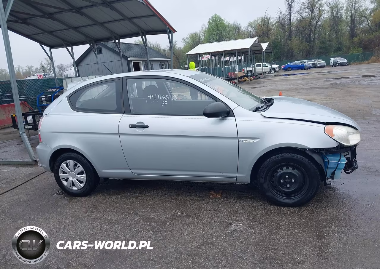 2008 Hyundai Accent Gs VIN:KMHCM36CX8U058766 - 13