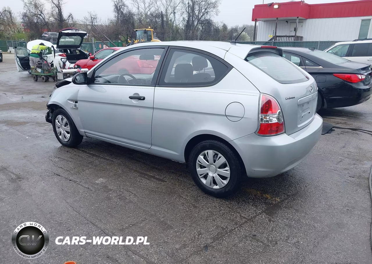 2008 Hyundai Accent Gs VIN:KMHCM36CX8U058766 - 3