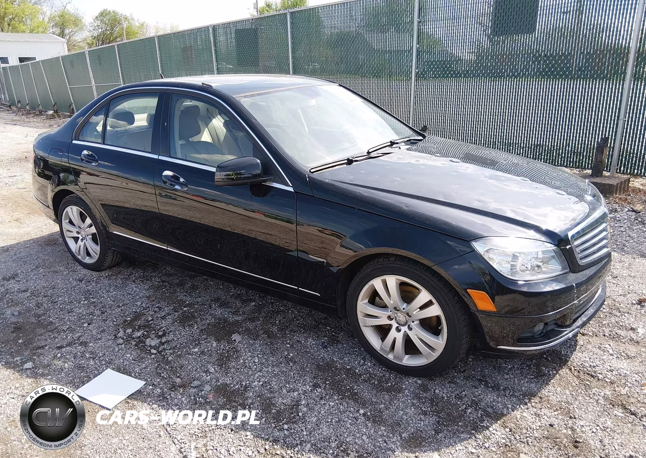 2011 Mercedes-Benz C 300 Luxury 4Matic