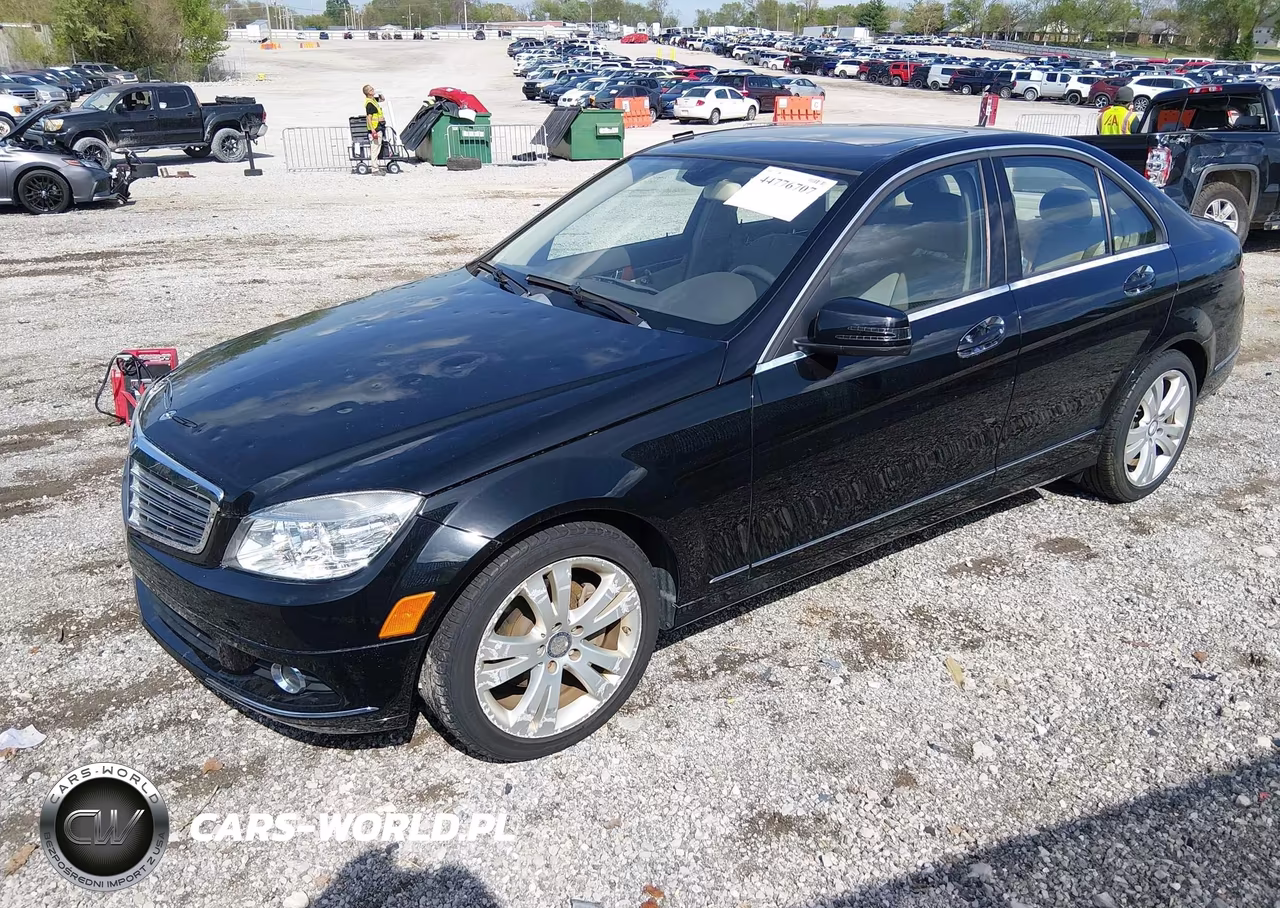 2011 Mercedes-Benz C 300 Luxury 4Matic VIN:WDDGF8BB4BR147792 - 2