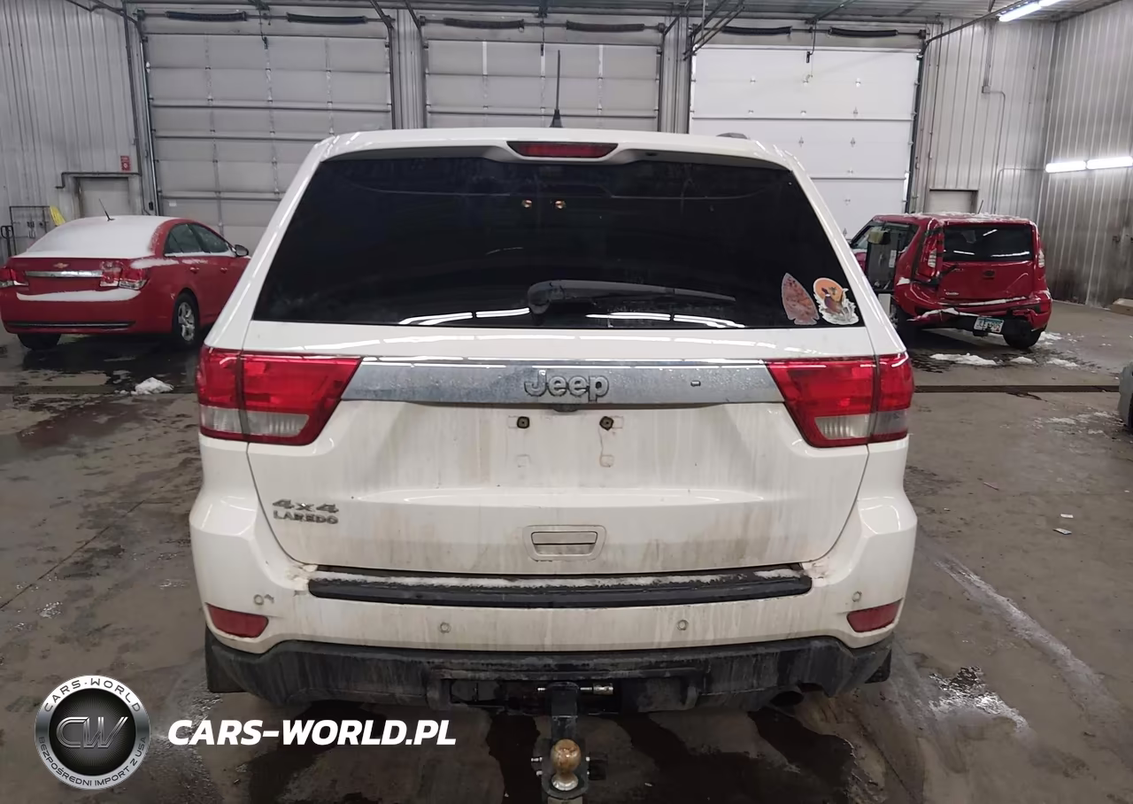 2011 Jeep Grand Cherokee Laredo VIN:1J4RR4GG5BC735303 - 17