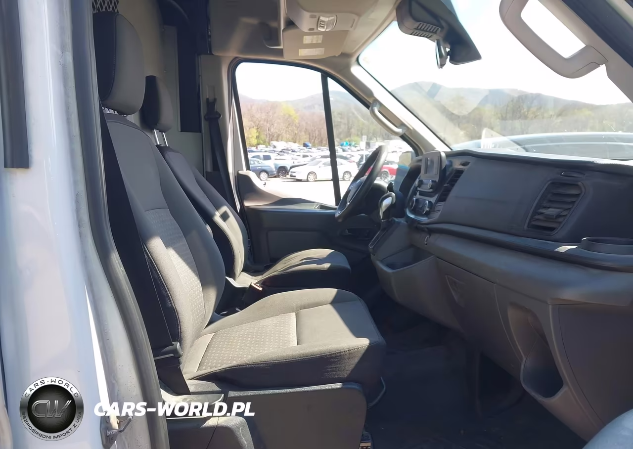 2020 Ford Transit-250 VIN:1FTBR1C8XLKA04801 - 5