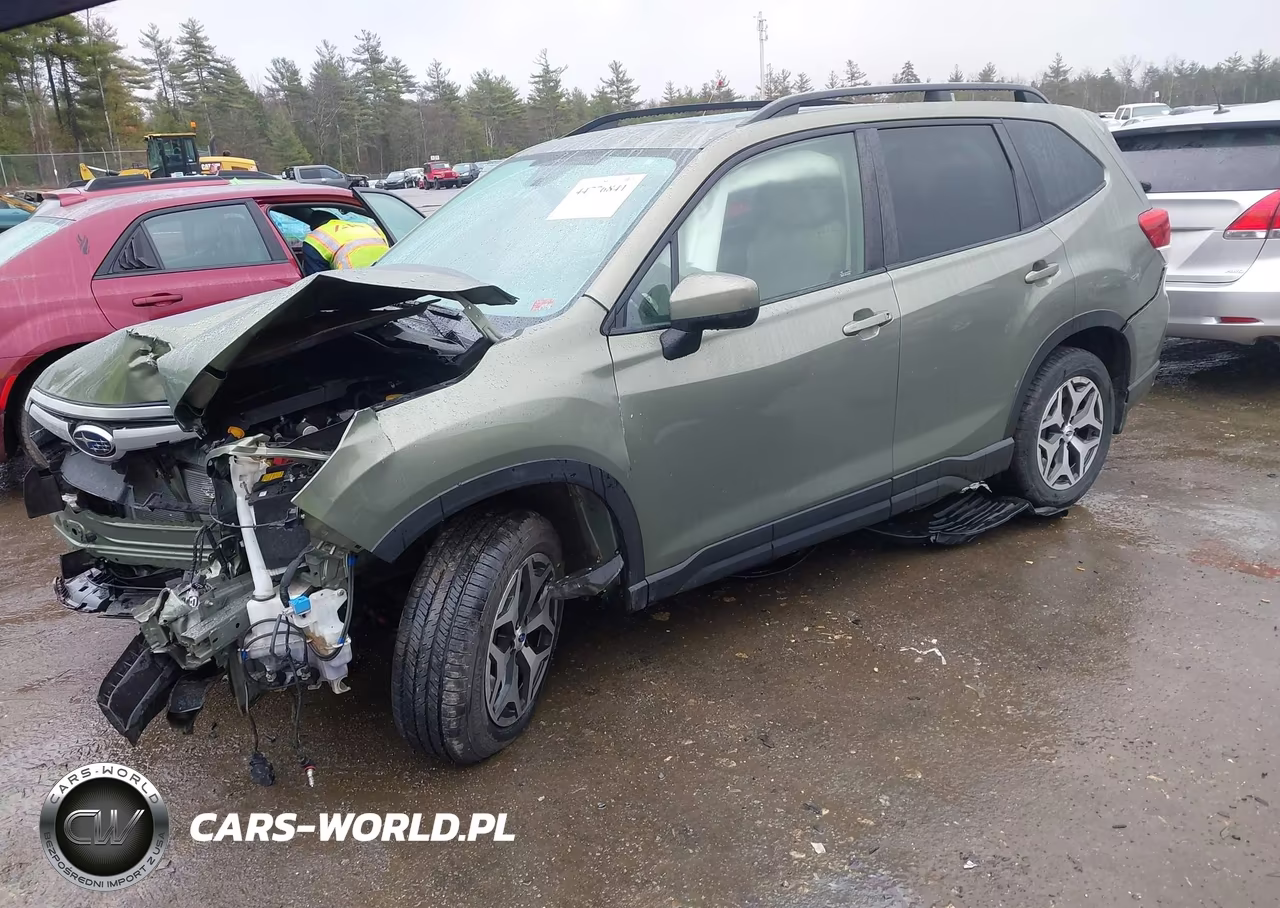 2021 Subaru Forester Premium VIN:JF2SKAJC6MH511898 - 2
