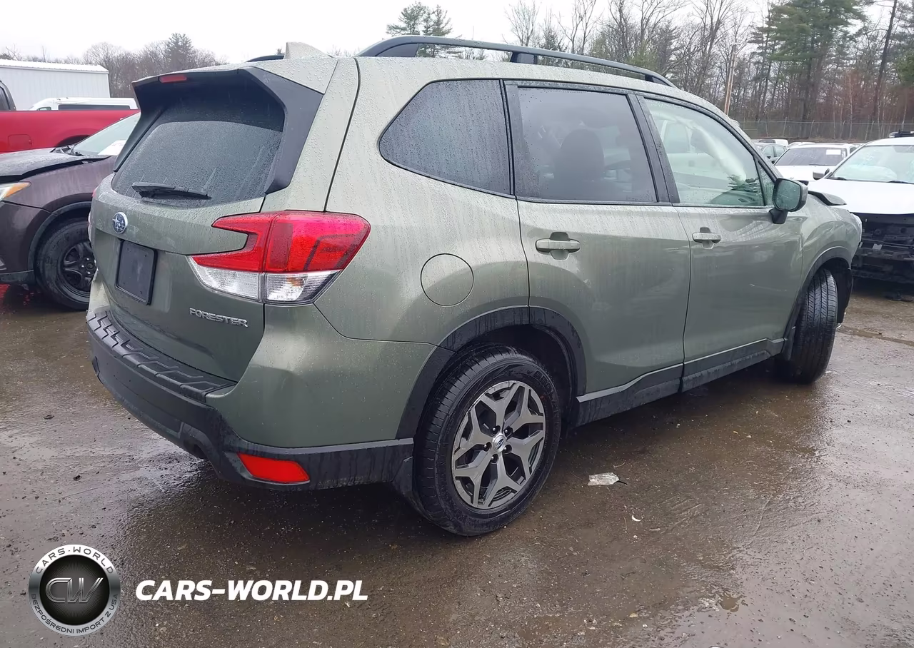2021 Subaru Forester Premium VIN:JF2SKAJC6MH511898 - 4