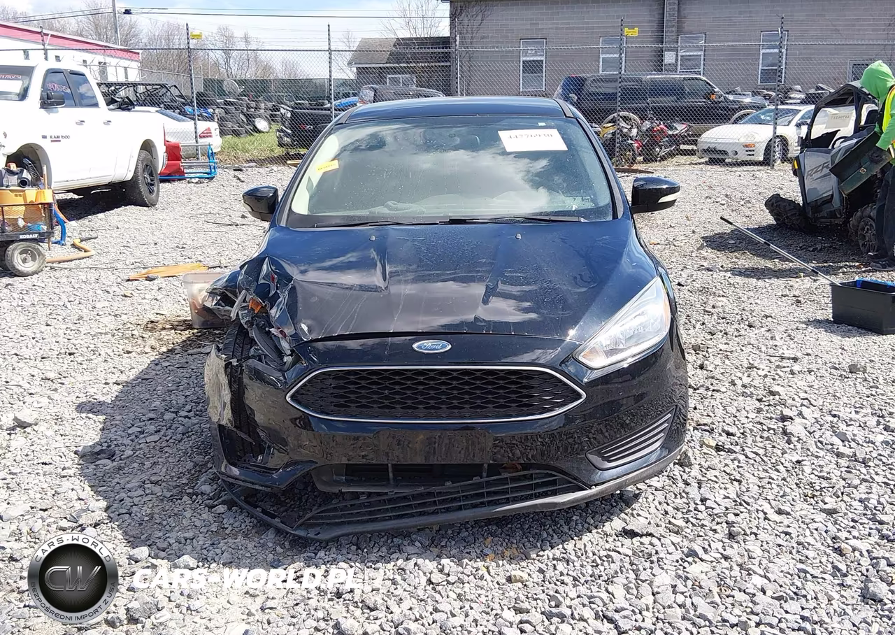 2017 Ford Focus Se VIN:1FADP3F24HL316749 - 12