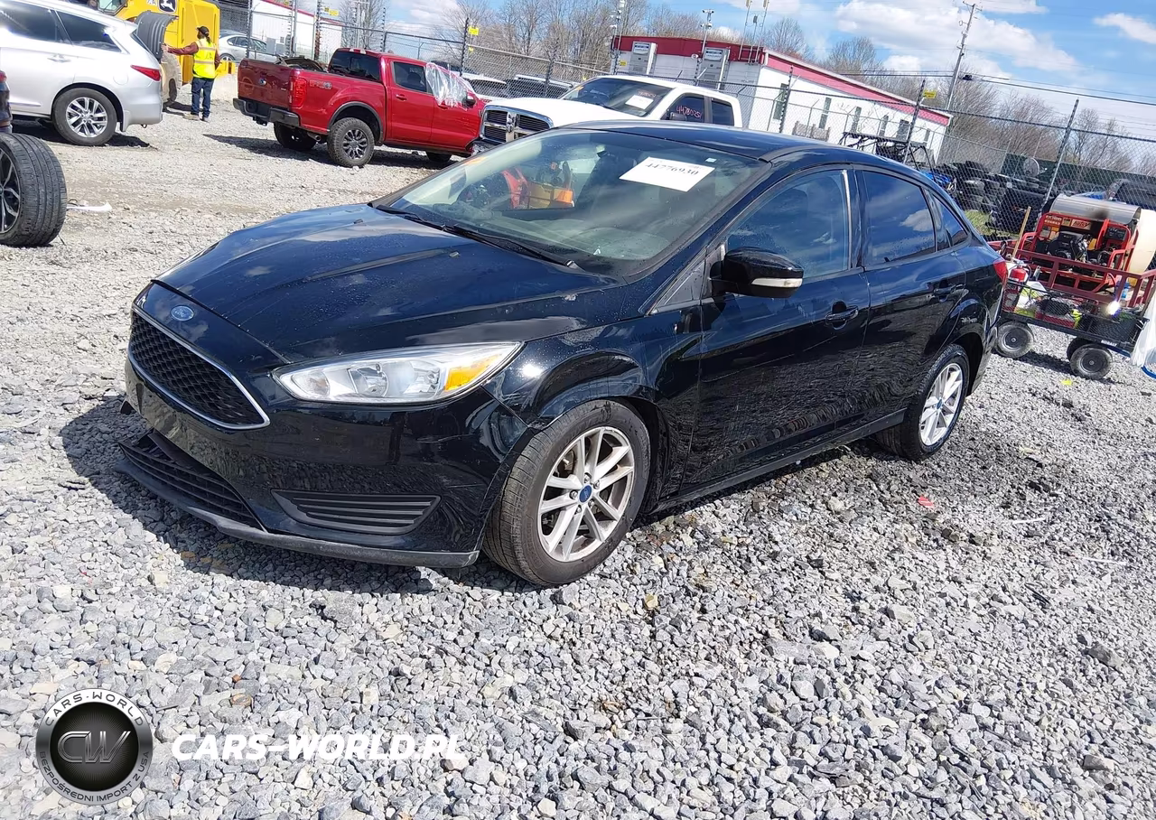 2017 Ford Focus Se VIN:1FADP3F24HL316749 - 2