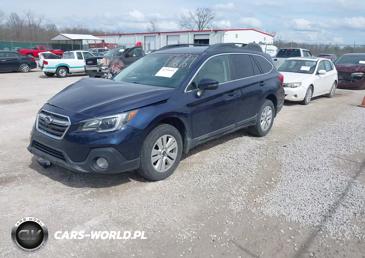 2018 Subaru Outback 2.5I Premium VIN:4S4BSAFC7J3210469 - 2