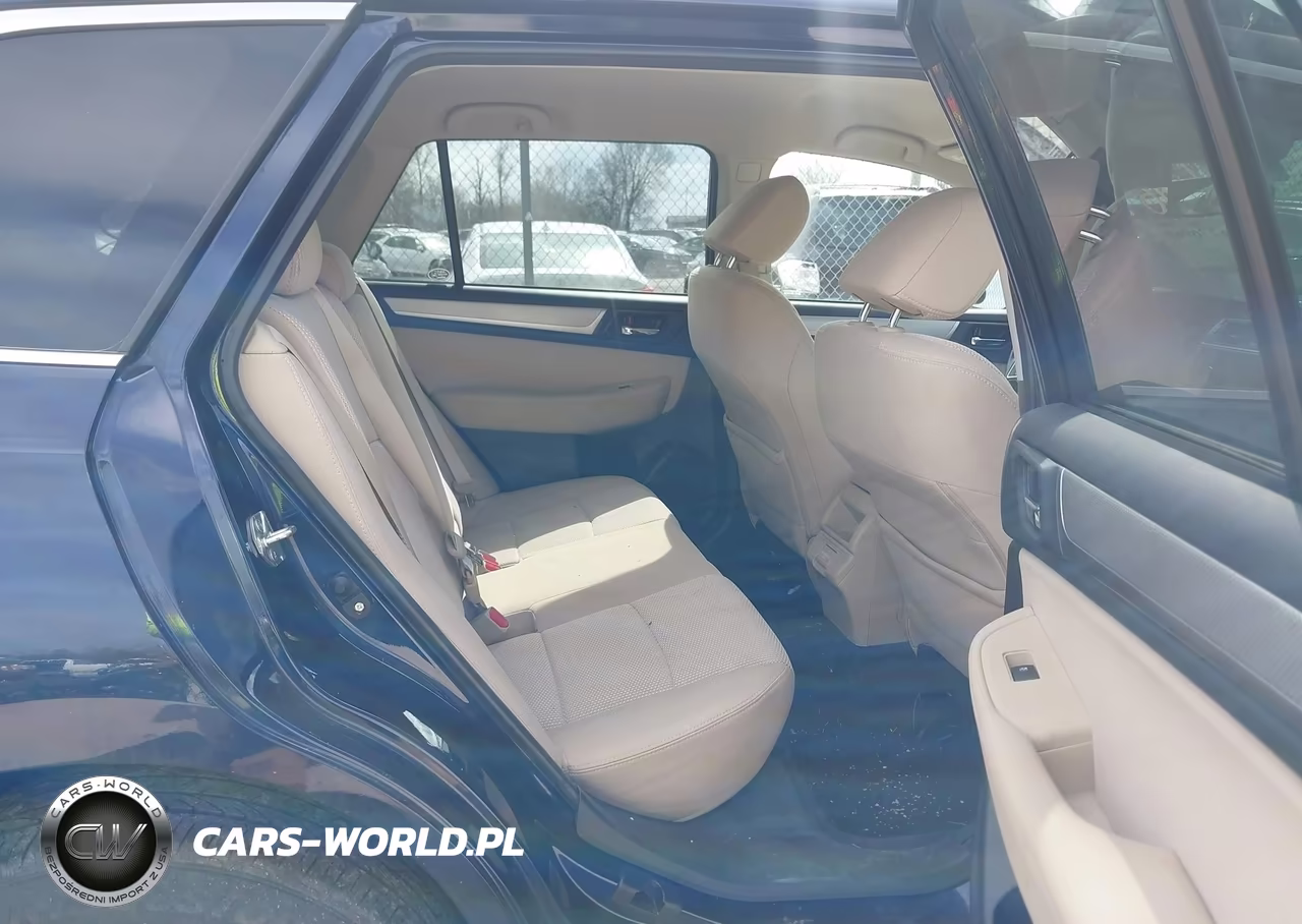 2018 Subaru Outback 2.5I Premium VIN:4S4BSAFC7J3210469 - 8