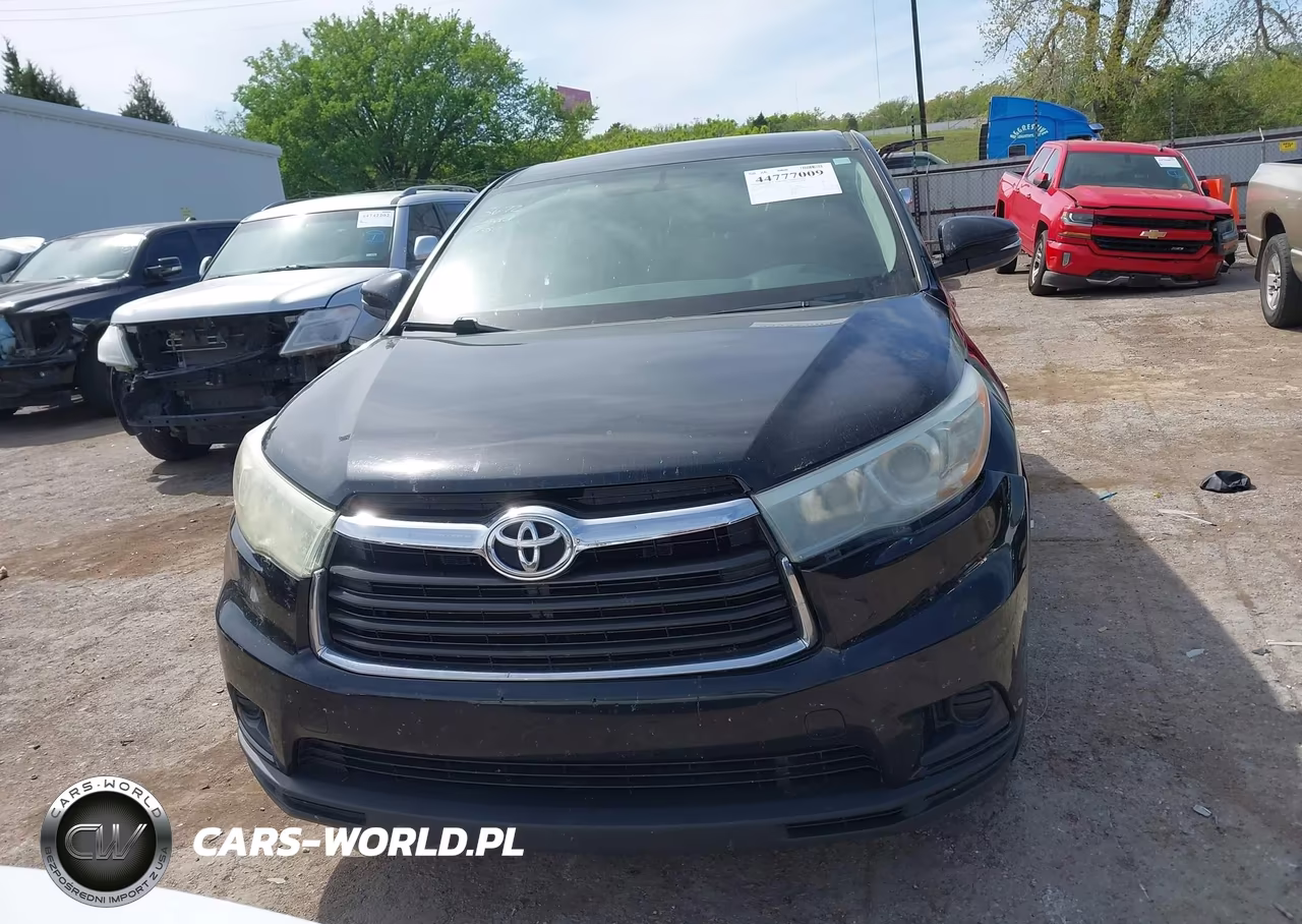 2016 Toyota Highlander Le V6 VIN:5TDBKRFH3GS259173 - 13