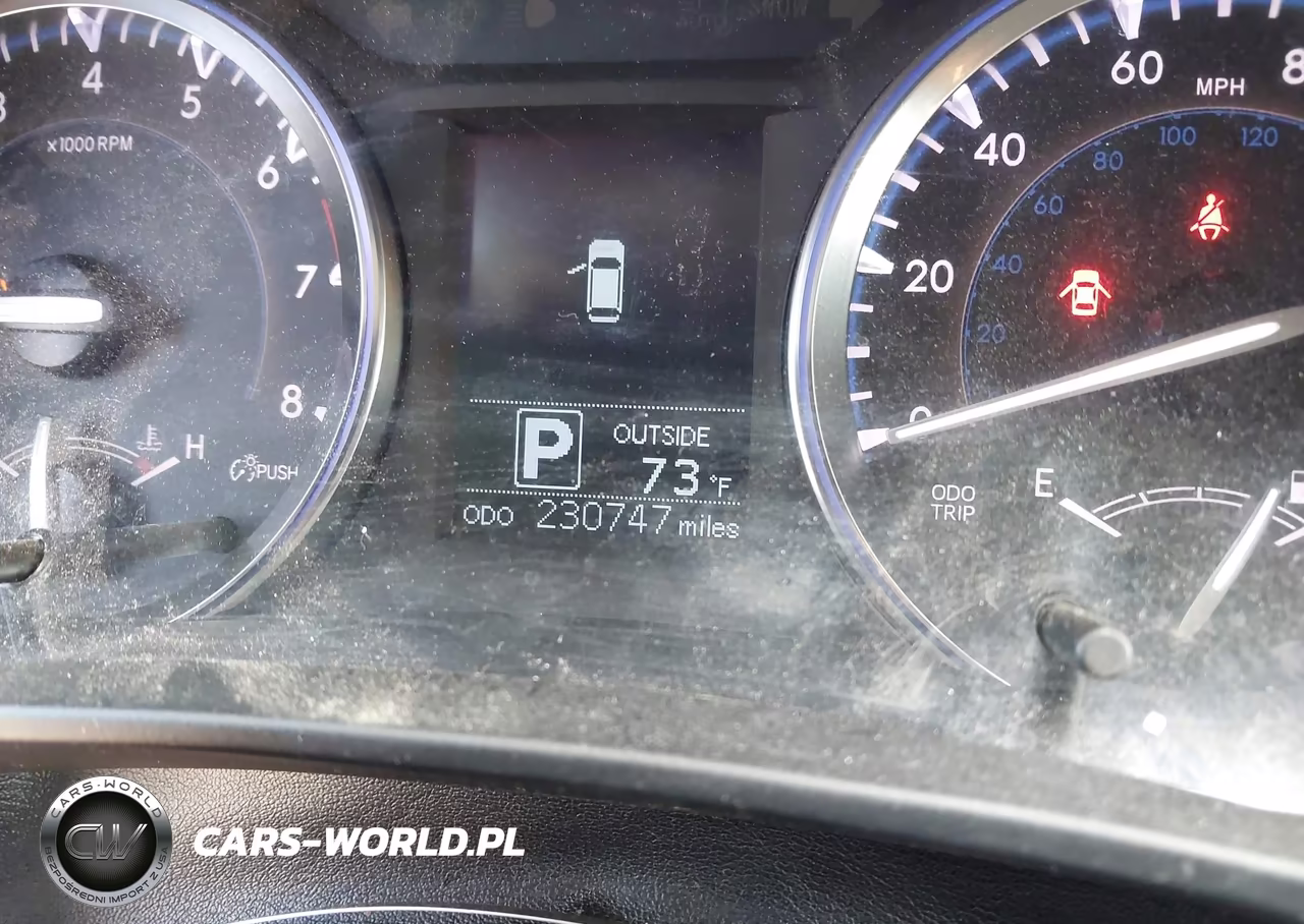2016 Toyota Highlander Le V6 VIN:5TDBKRFH3GS259173 - 16