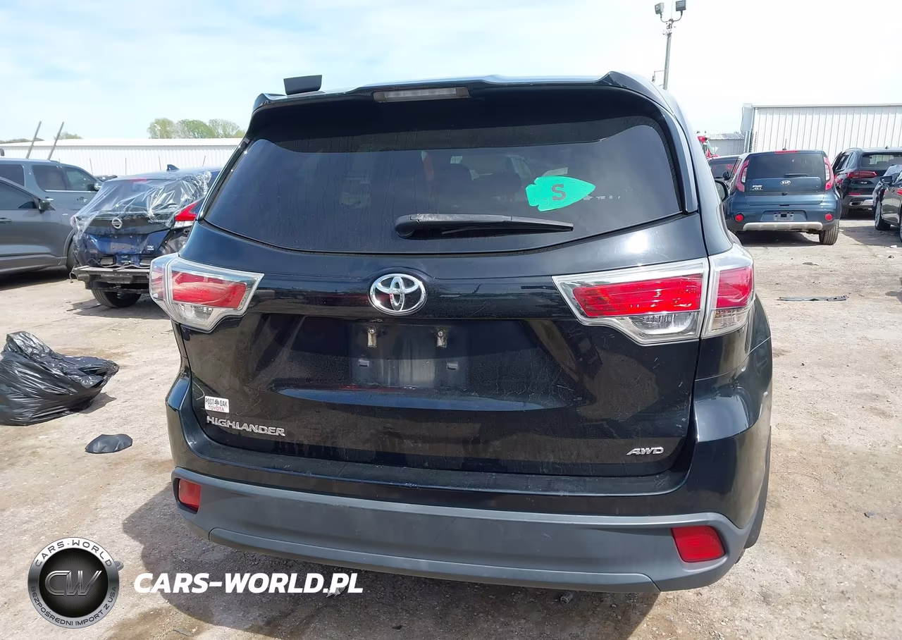 2016 Toyota Highlander Le V6 VIN:5TDBKRFH3GS259173 - 17