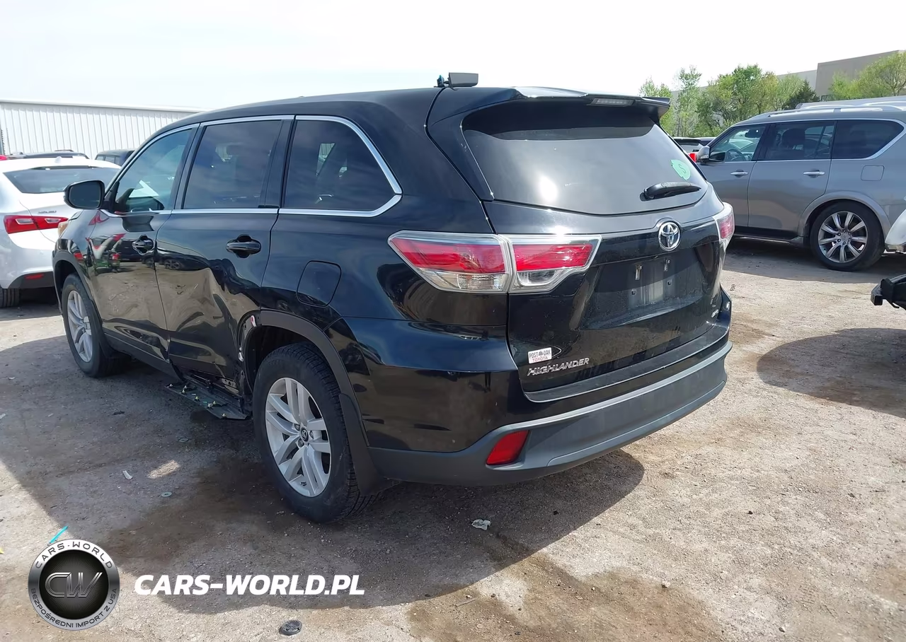 2016 Toyota Highlander Le V6 VIN:5TDBKRFH3GS259173 - 3