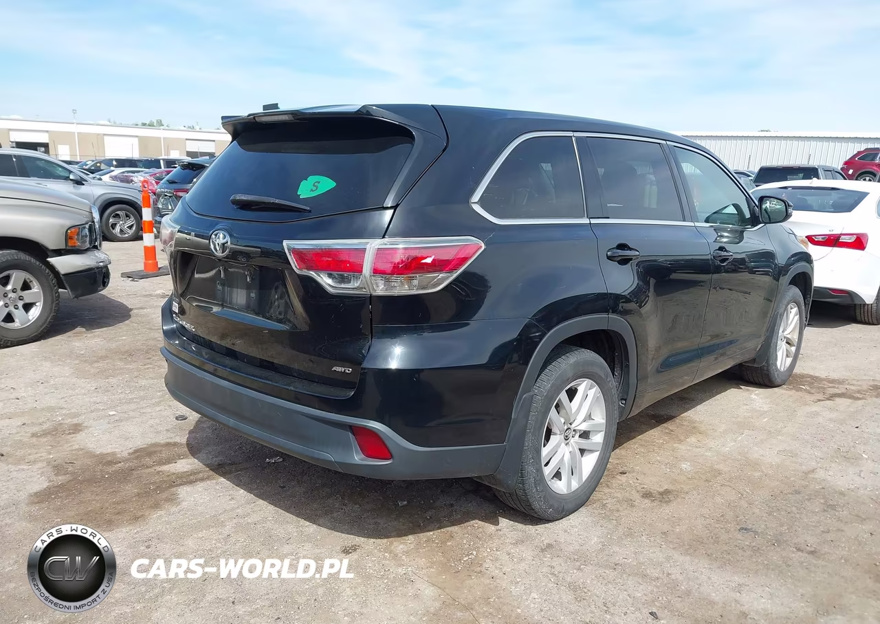 2016 Toyota Highlander Le V6 VIN:5TDBKRFH3GS259173 - 4