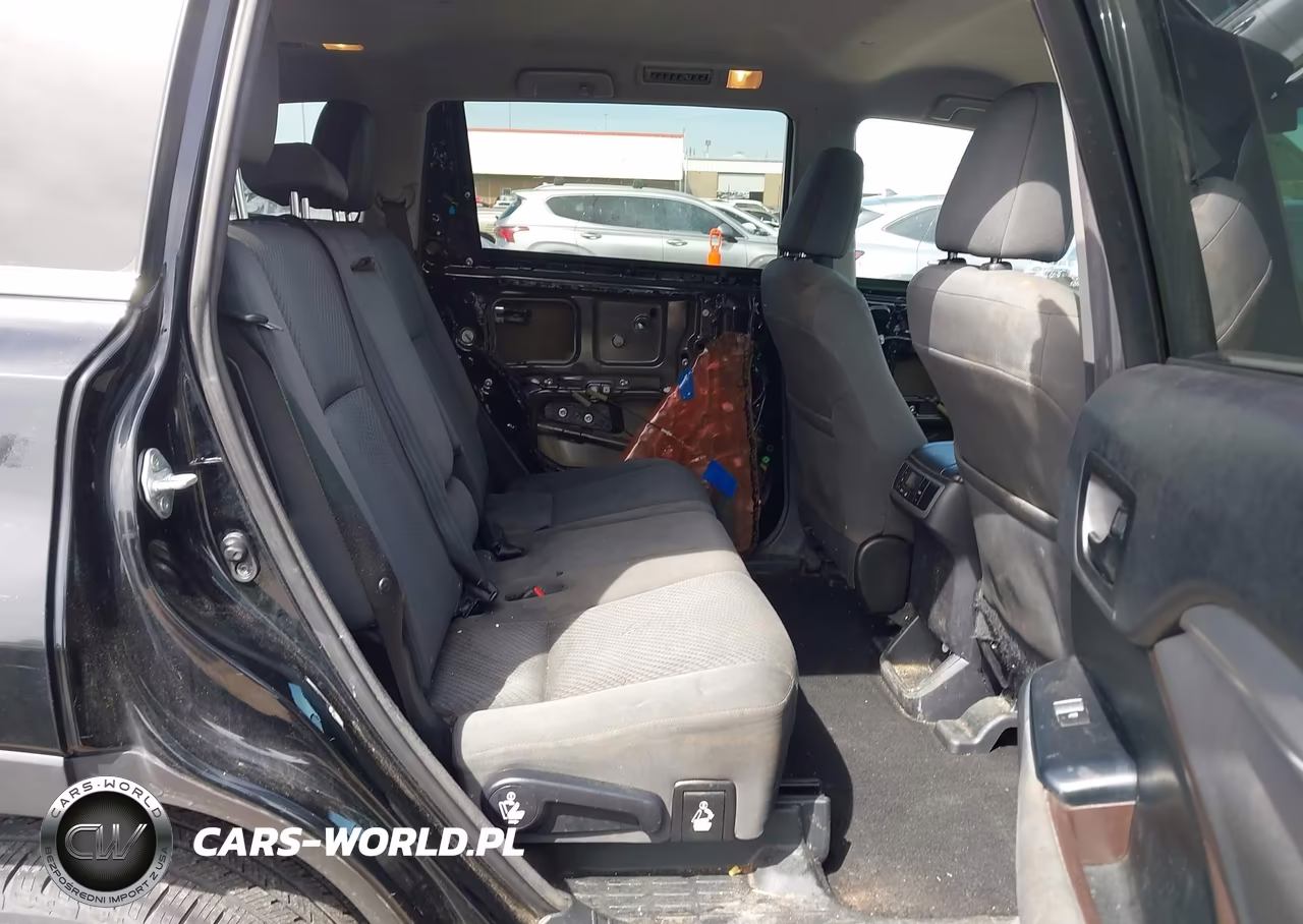 2016 Toyota Highlander Le V6 VIN:5TDBKRFH3GS259173 - 8
