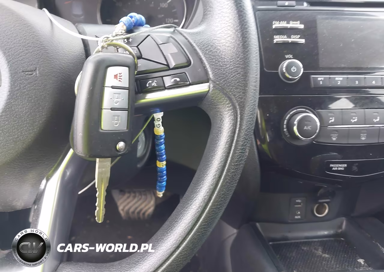 2018 Nissan Rogue Sport S VIN:JN1BJ1CPXJW195868 - 11