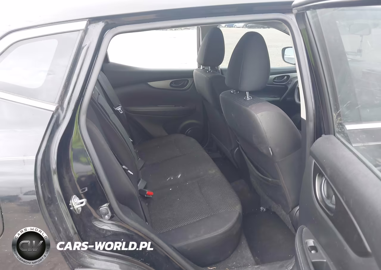 2018 Nissan Rogue Sport S VIN:JN1BJ1CPXJW195868 - 8