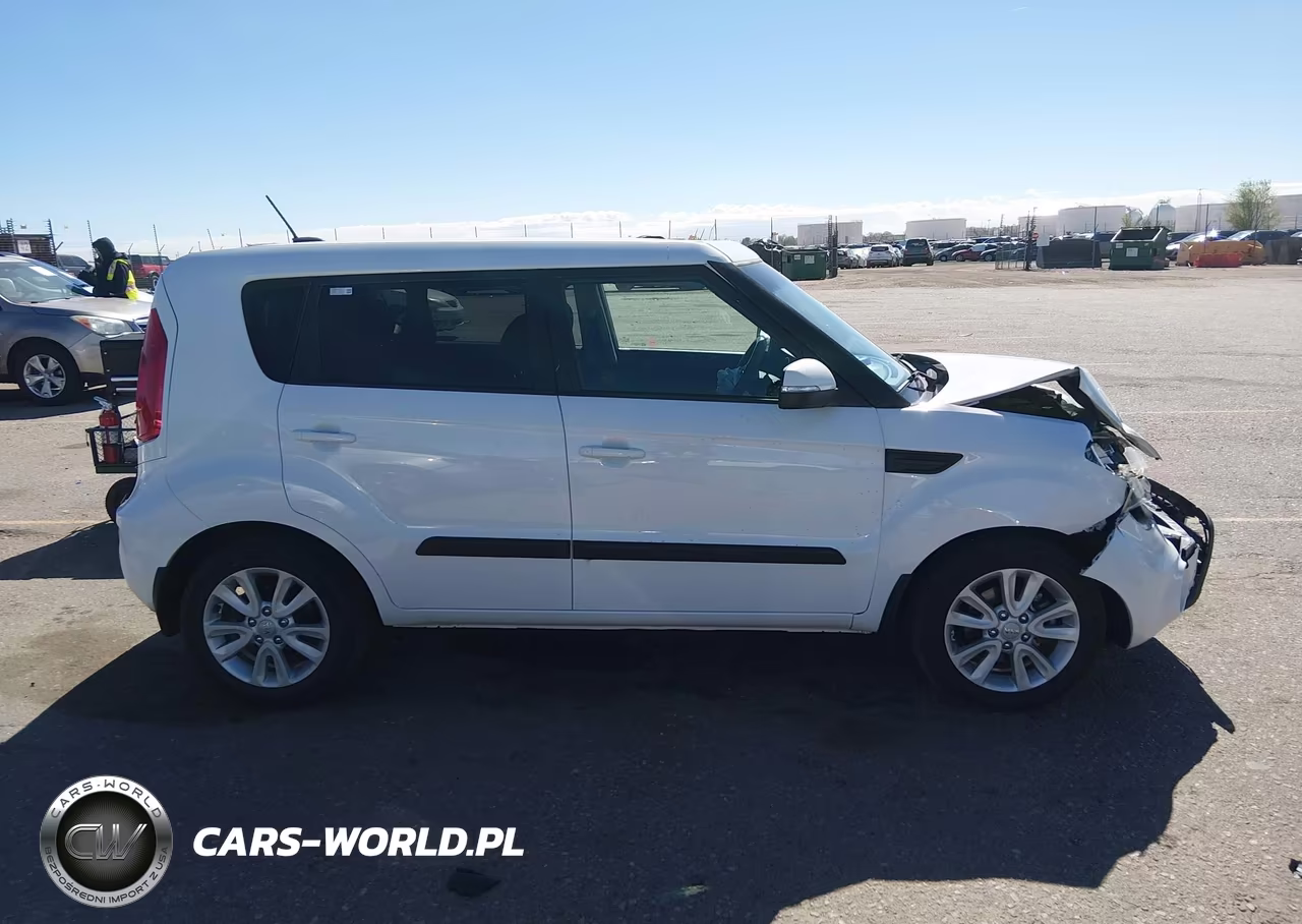 2013 Kia Soul + VIN:KNDJT2A62D7526007 - 13
