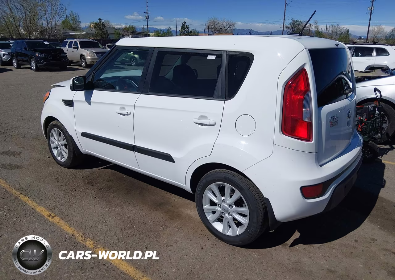 2013 Kia Soul + VIN:KNDJT2A62D7526007 - 3