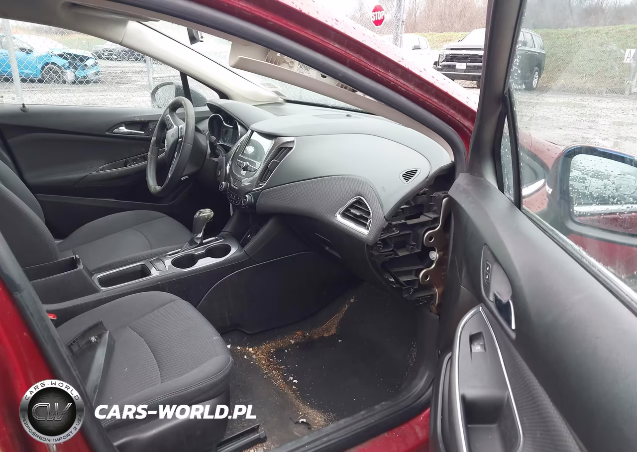 2018 Chevrolet Cruze Lt Auto VIN:3G1BE6SM5JS650426 - 5