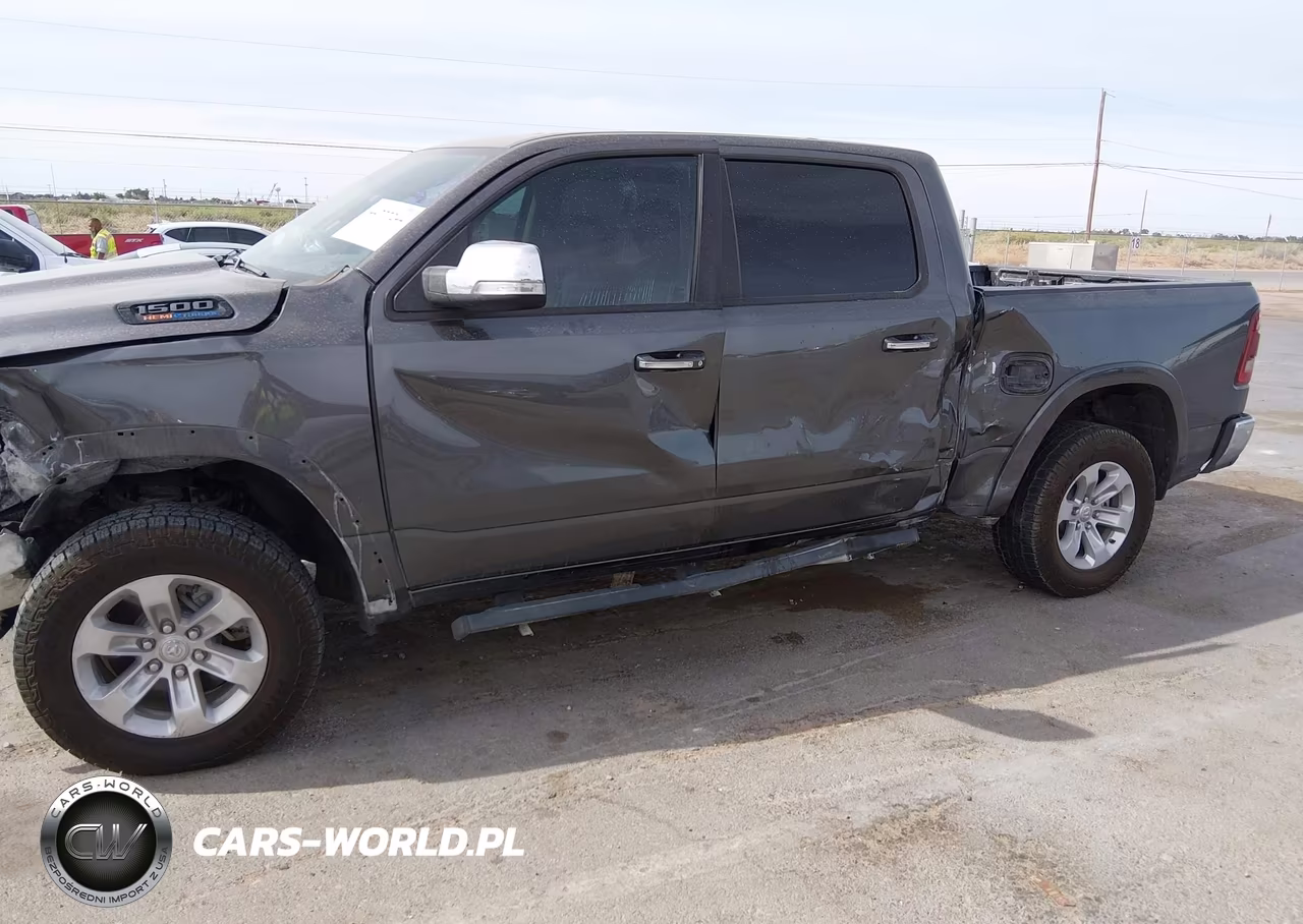2021 Ram 1500 Laramie 4X4 5'7 Box VIN:1C6SRFJT6MN508435 - 17