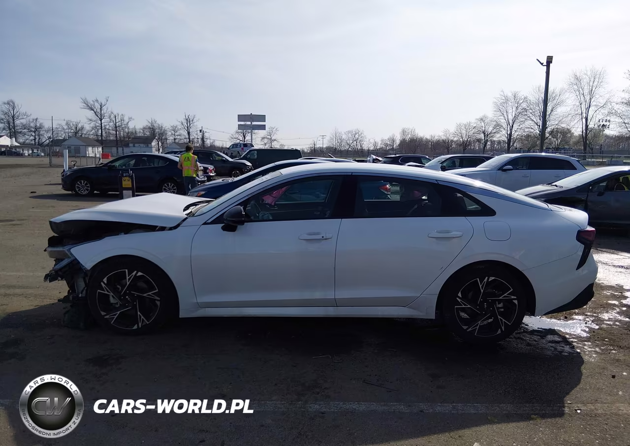 2026 Kia K5 Gt-Line Awd VIN:KNAG64J77T5397386 - 14