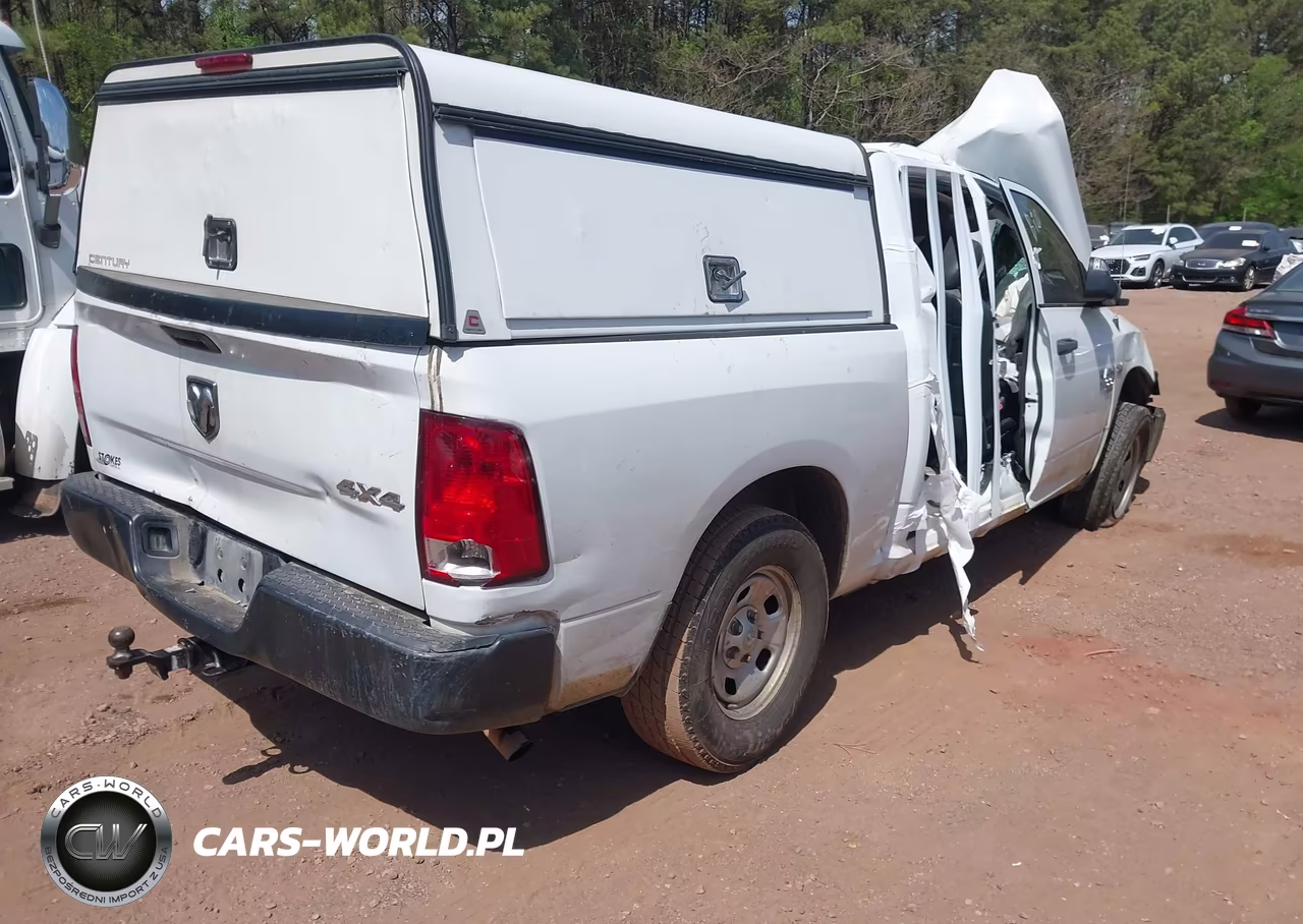 2021 Ram 1500 Classic Tradesman 4X4 5'7 Box VIN:3C6RR7KT6MG564323 - 4