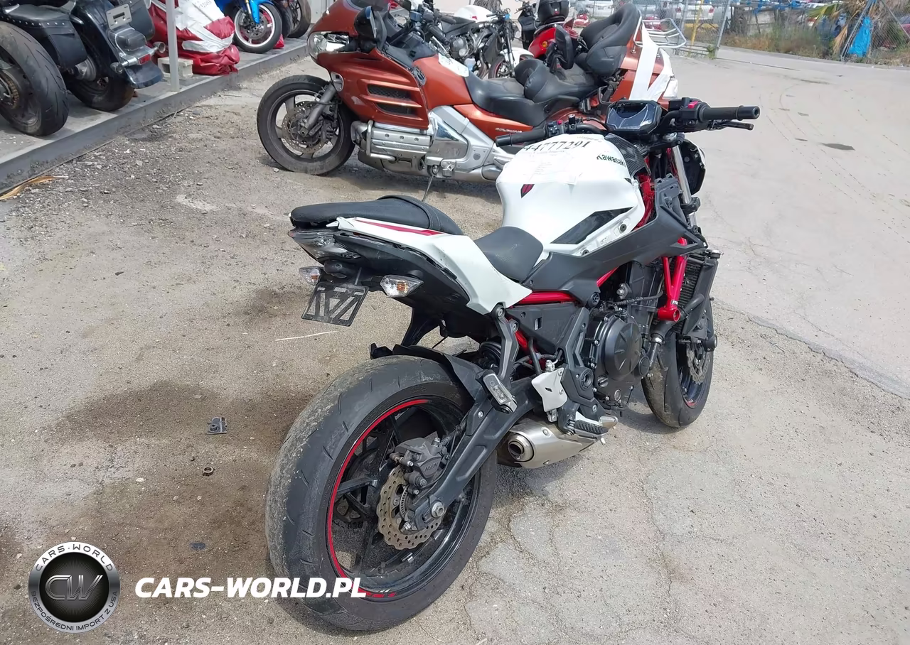 2022 Kawasaki Er650 K VIN:ML5EREK10NDA58475 - 4