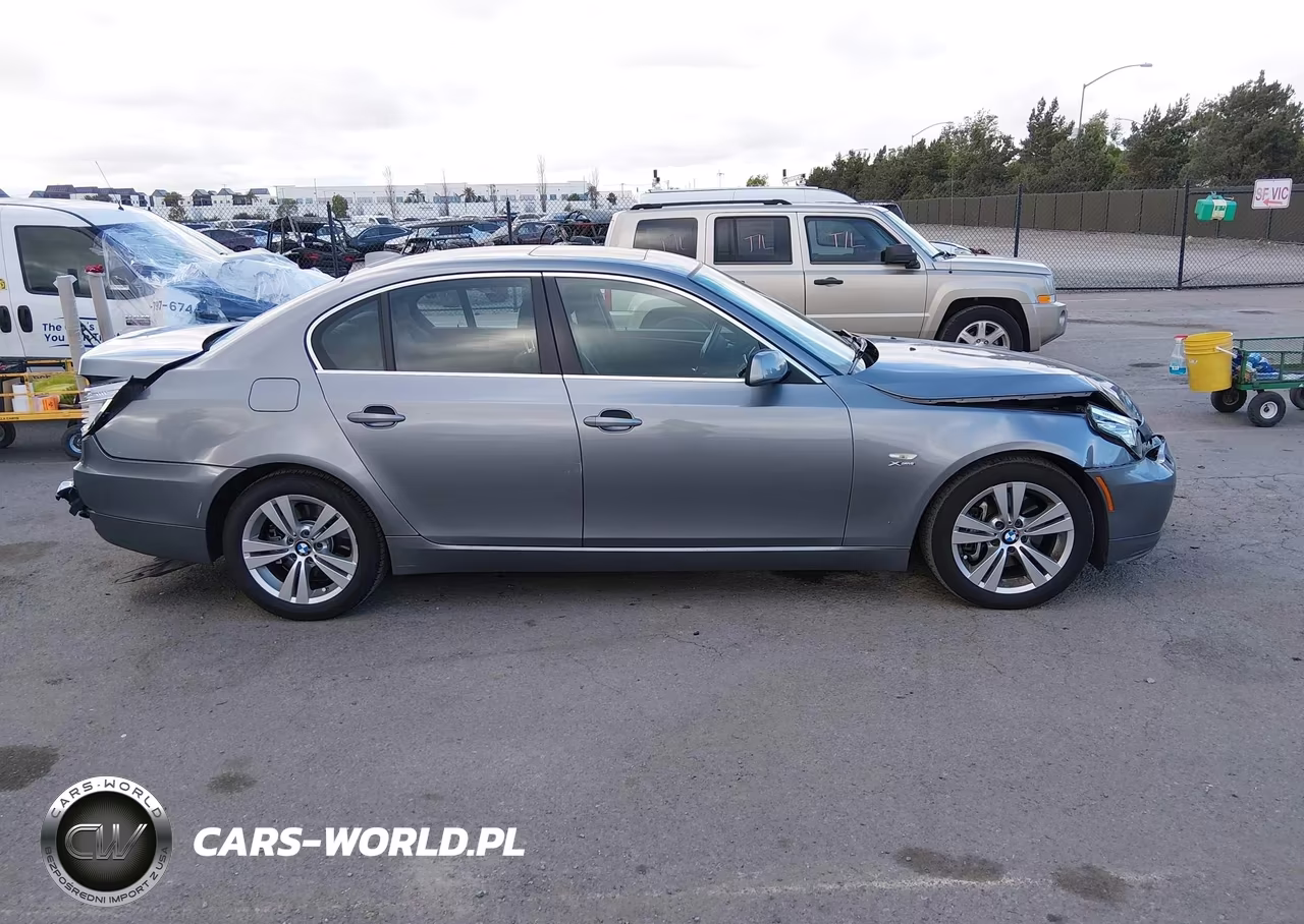 2009 BMW 528I xDrive VIN:WBANV13559C155091 - 13