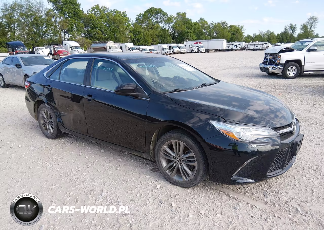 2015 Toyota Camry Se – zdjęcie 1 z 16