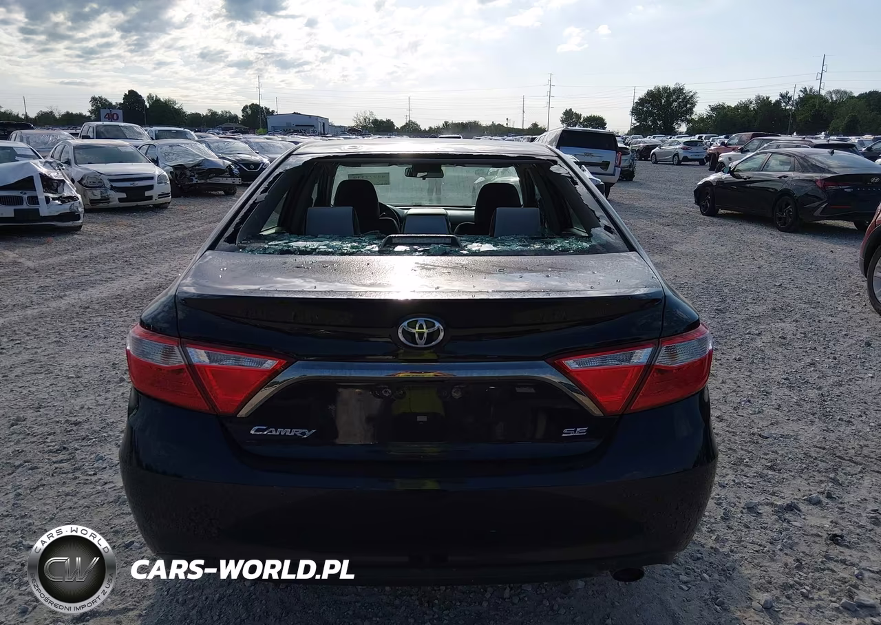 2015 Toyota Camry Se VIN:4T1BF1FKXFU936002 - 16