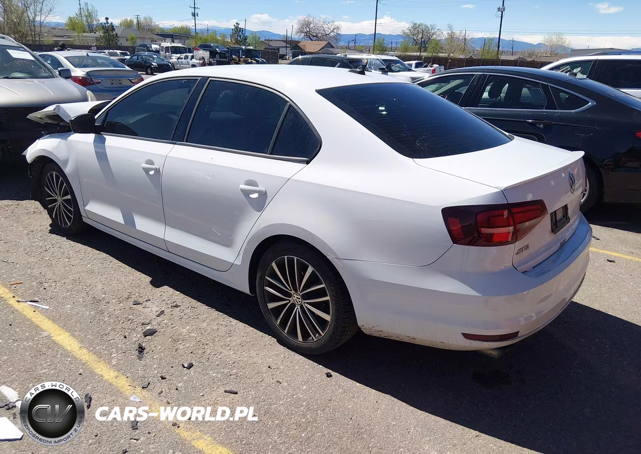 2016 Volkswagen Jetta 1.8T Sport VIN:3VWD17AJ0GM370481 - 3