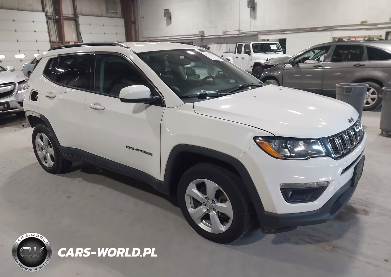 2019 Jeep Compass Latitude 4X4 – zdjęcie 1 z 17