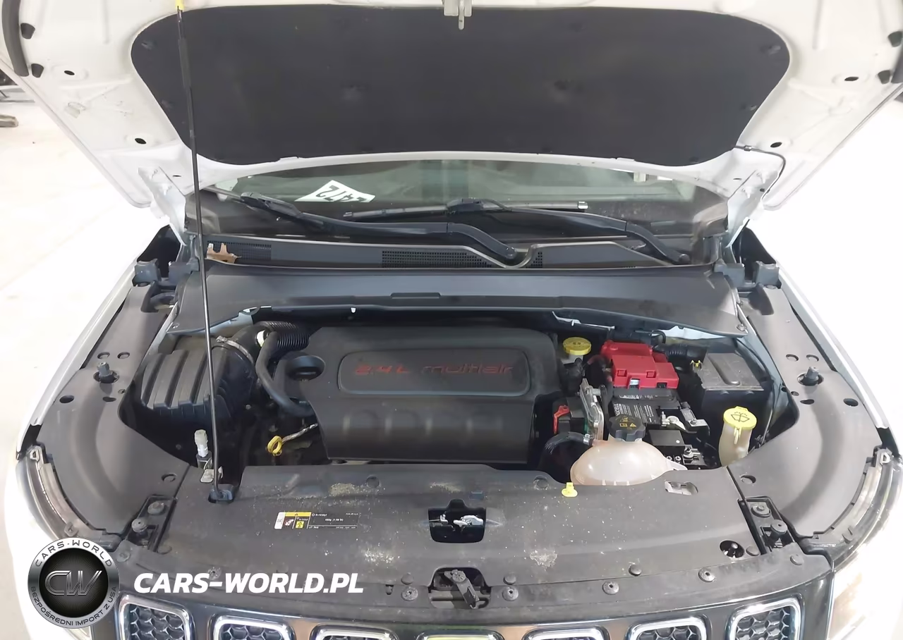2019 Jeep Compass Latitude 4X4 VIN:3C4NJDBB5KT734454 - 10