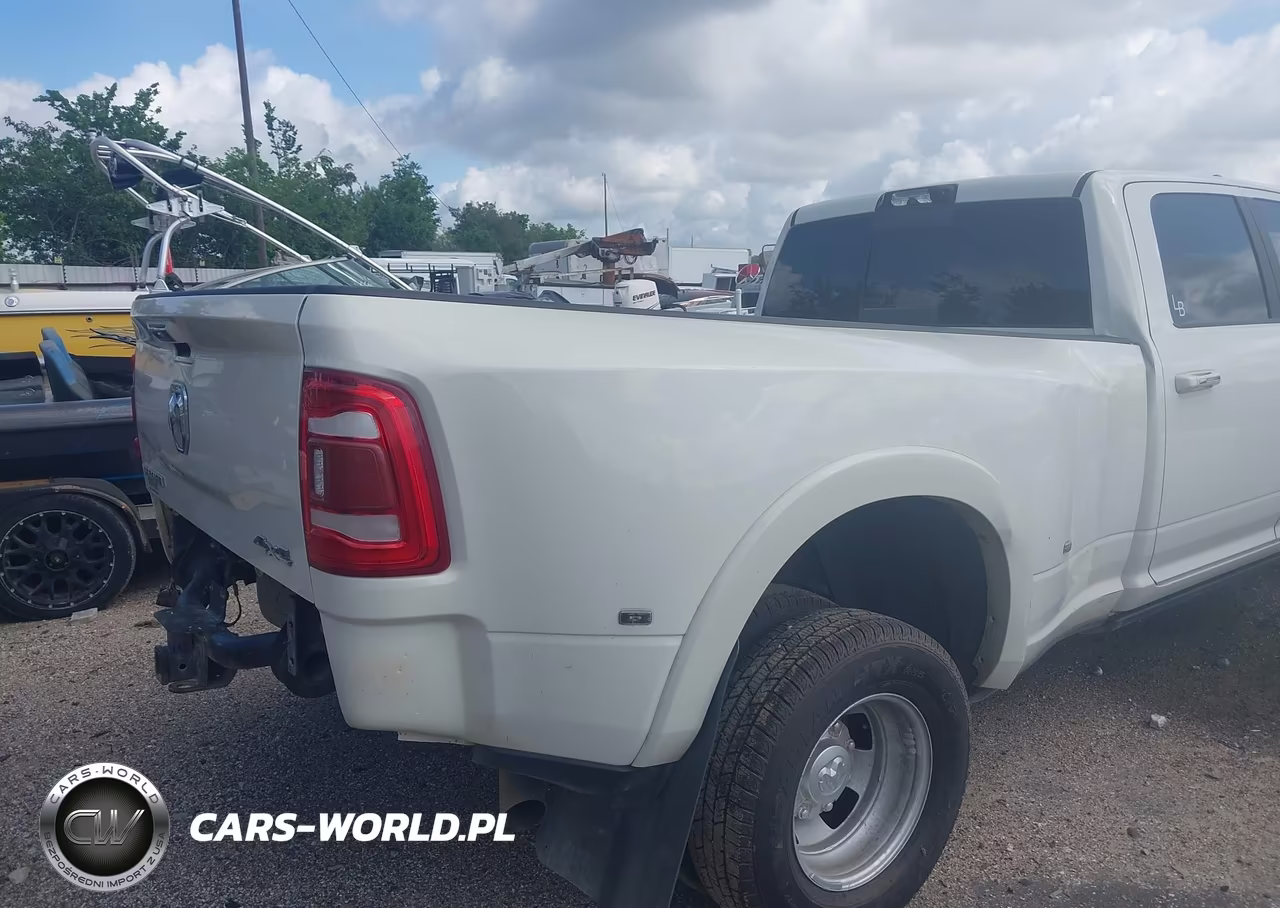 2022 Ram 3500 Laramie 4X4 8' Box VIN:3C63RRJL2NG113717 - 12