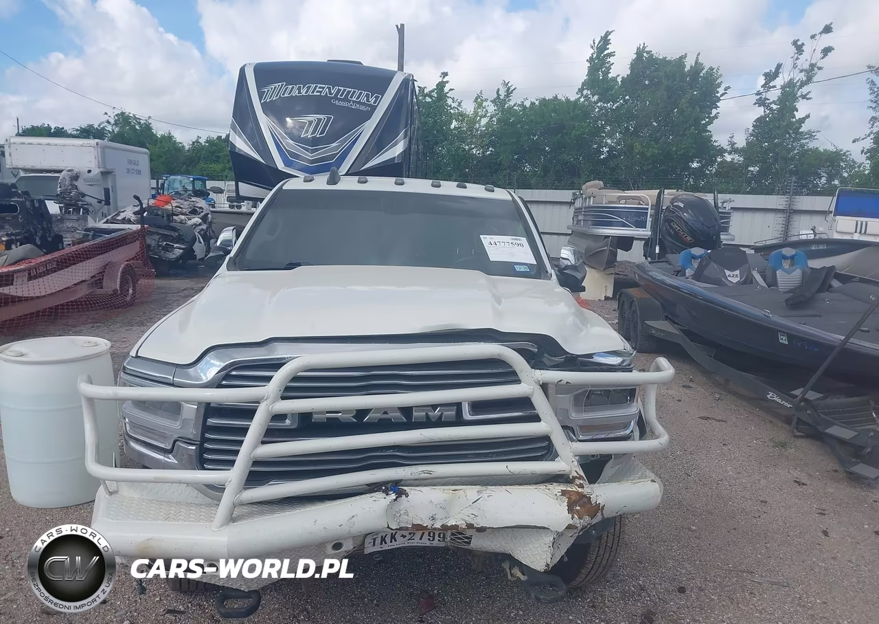 2022 Ram 3500 Laramie 4X4 8' Box VIN:3C63RRJL2NG113717 - 14