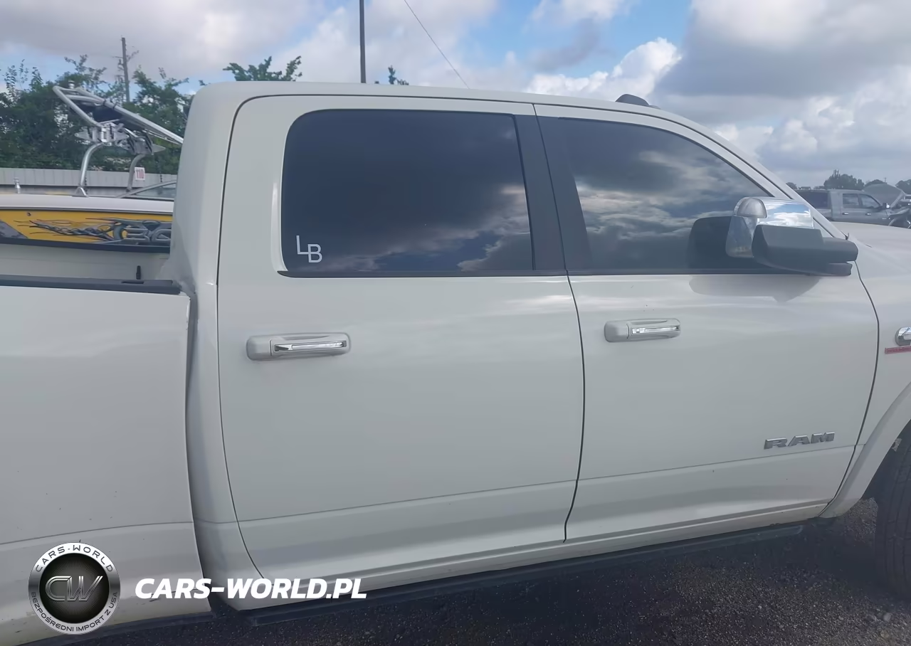 2022 Ram 3500 Laramie 4X4 8' Box VIN:3C63RRJL2NG113717 - 15
