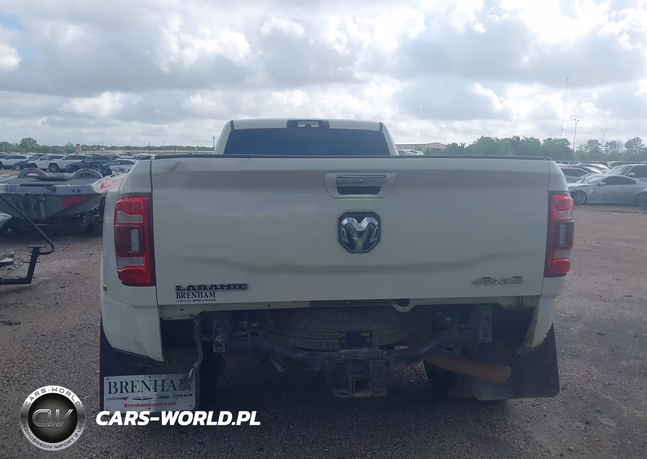 2022 Ram 3500 Laramie 4X4 8' Box VIN:3C63RRJL2NG113717 - 17