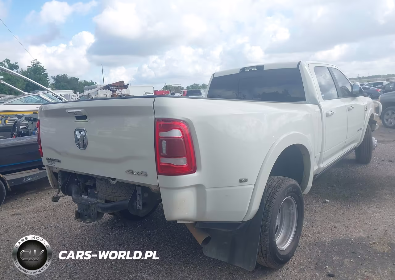 2022 Ram 3500 Laramie 4X4 8' Box VIN:3C63RRJL2NG113717 - 4