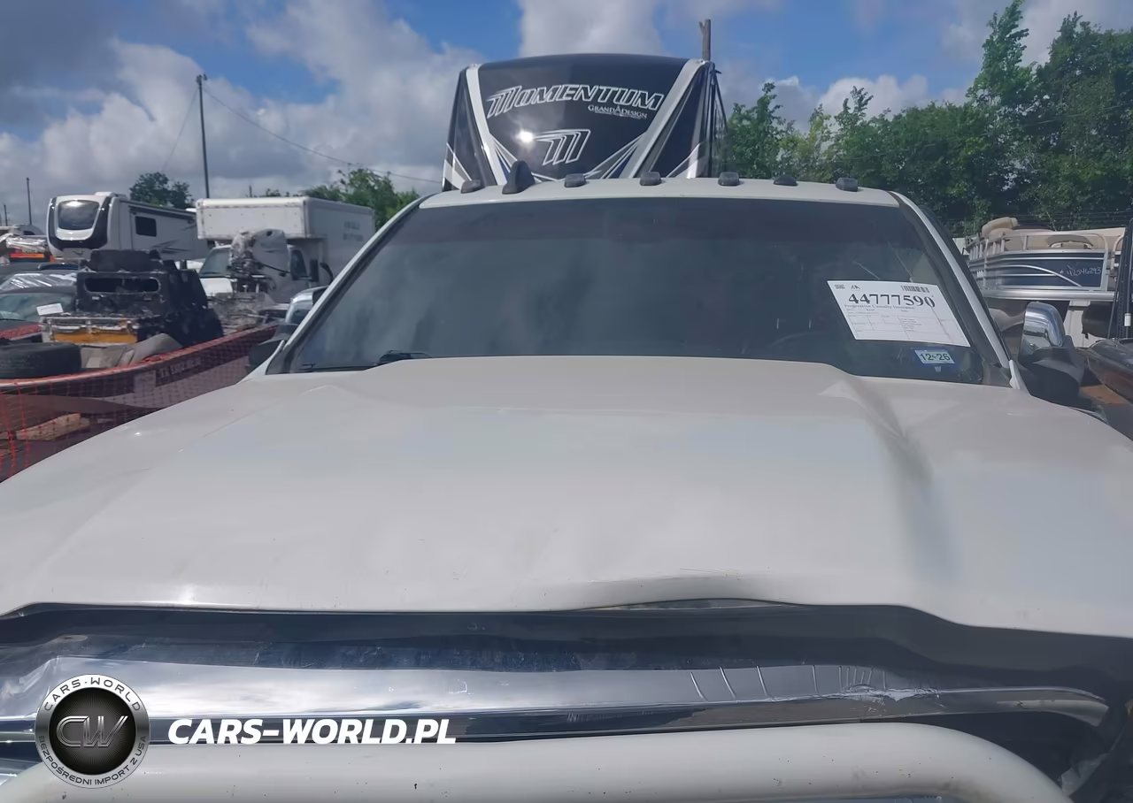 2022 Ram 3500 Laramie 4X4 8' Box VIN:3C63RRJL2NG113717 - 9